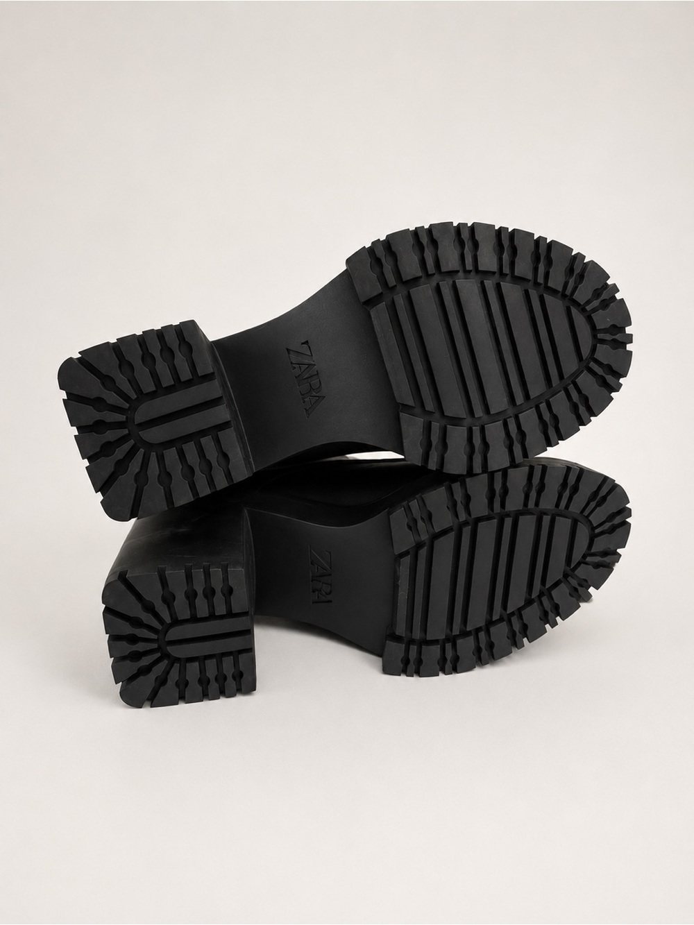 Zara Black Front-Zip Platform Ankle Boots - Picture 5 of 5